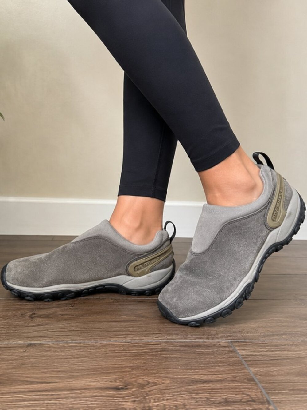 Merrell Jungle Moc Slip On Shoes Women’s Size 6 Granite Taupe Suede Comfort